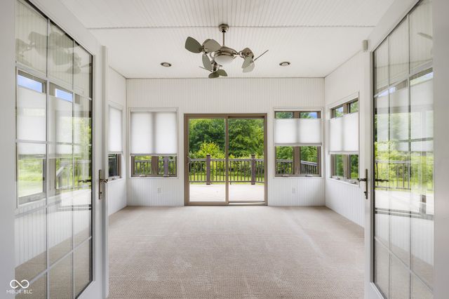 888 Westcreek Drive, Columbus, IN 47201