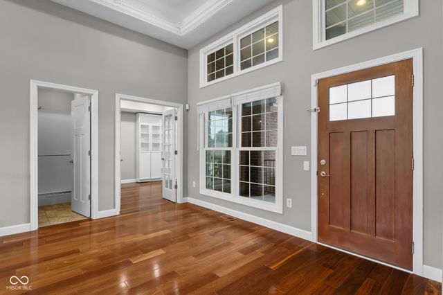 888 Westcreek Drive, Columbus, IN 47201