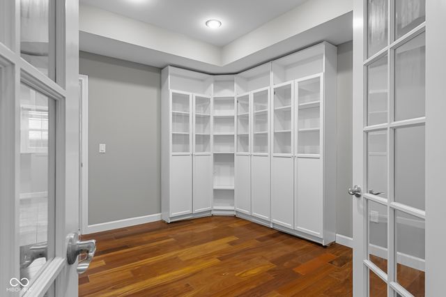 888 Westcreek Drive, Columbus, IN 47201