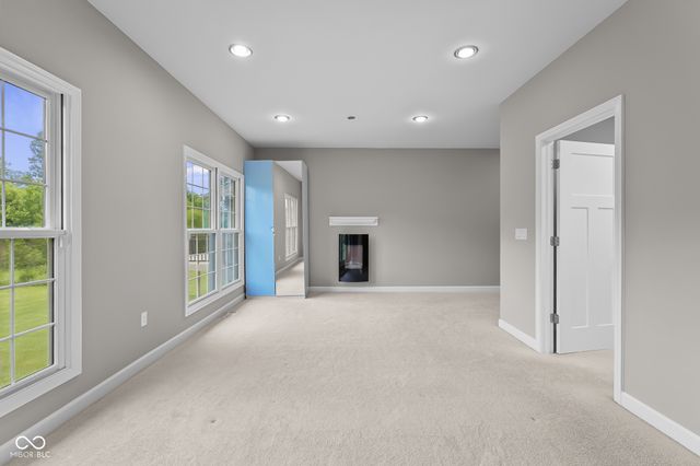 888 Westcreek Drive, Columbus, IN 47201