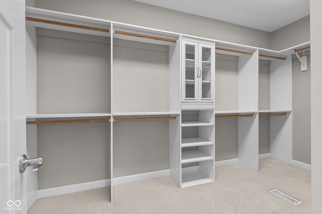 888 Westcreek Drive, Columbus, IN 47201