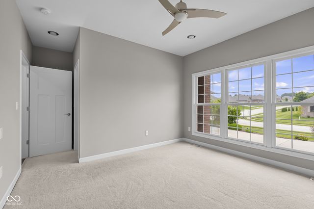 888 Westcreek Drive, Columbus, IN 47201