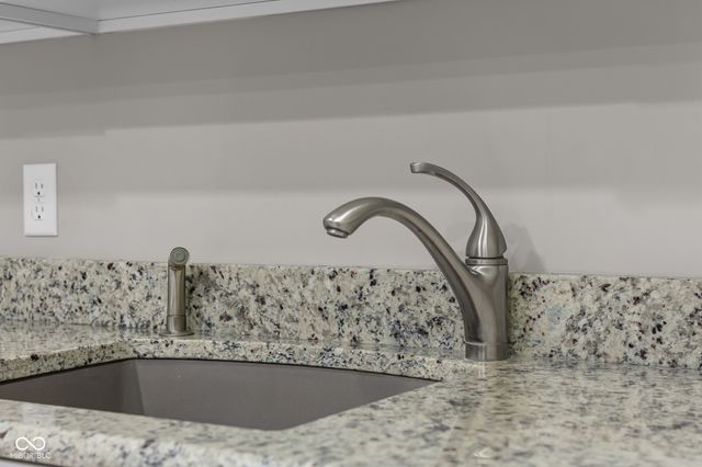 888 Westcreek Drive, Columbus, IN 47201