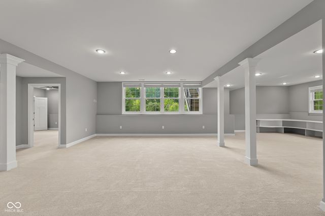 888 Westcreek Drive, Columbus, IN 47201