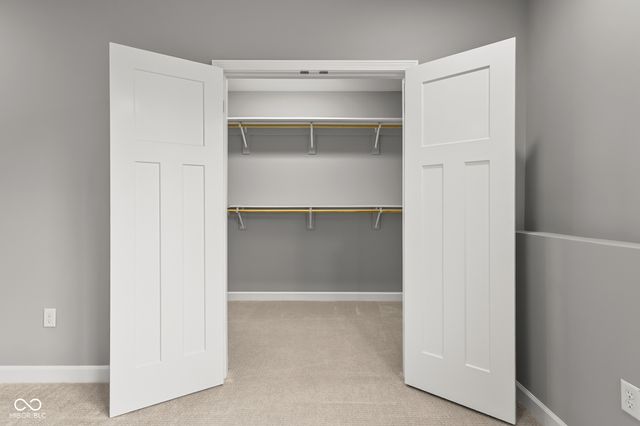 888 Westcreek Drive, Columbus, IN 47201