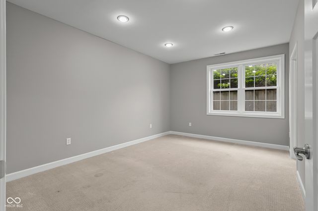 888 Westcreek Drive, Columbus, IN 47201