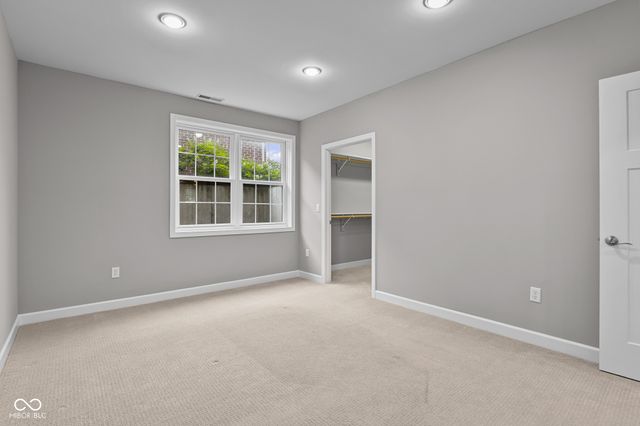 888 Westcreek Drive, Columbus, IN 47201