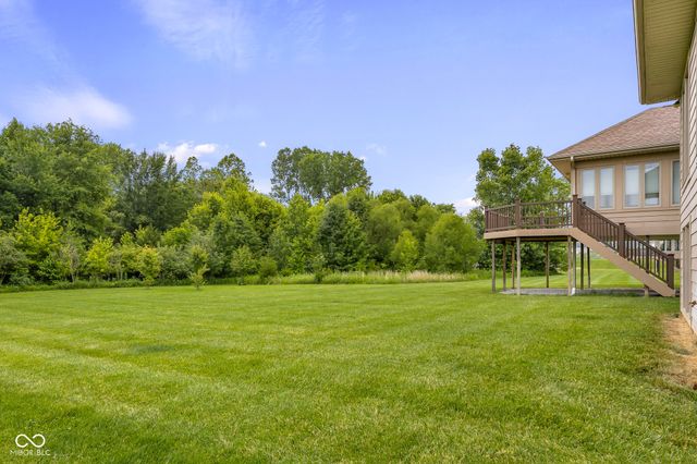 888 Westcreek Drive, Columbus, IN 47201