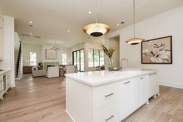 336 W 32nd Street, Houston, TX 77018
