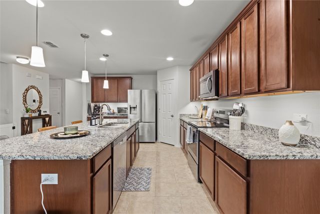 1809 Waggoner Drive, Aubrey, TX 76227