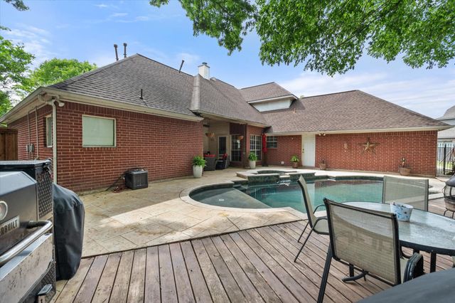 6519 Redstone Court, Arlington, TX 76001