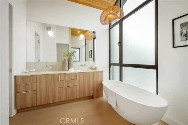 8904 Hubbard St, Culver City, CA 90232