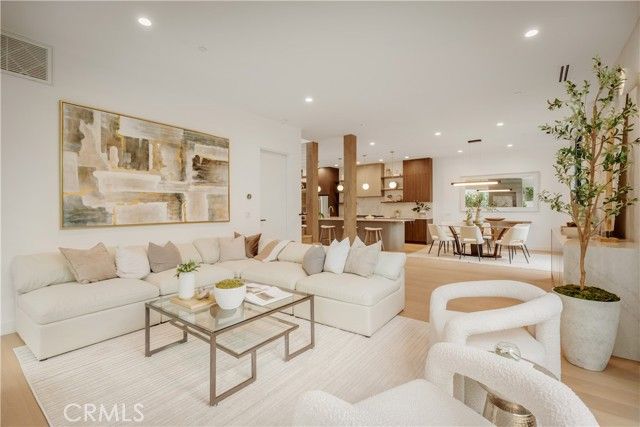 8904 Hubbard St, Culver City, CA 90232