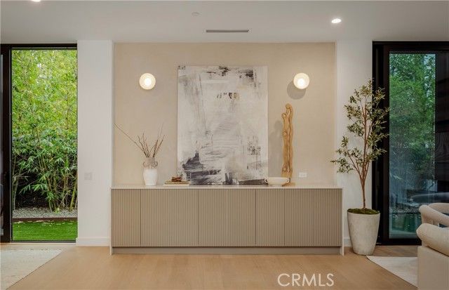 8904 Hubbard St, Culver City, CA 90232