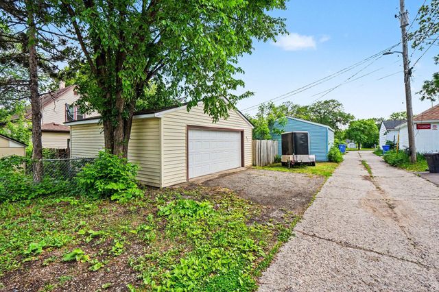621 Newton Avenue N, Minneapolis, MN 55411