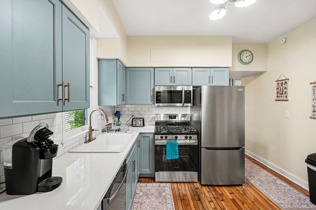 621 Newton Avenue N, Minneapolis, MN 55411