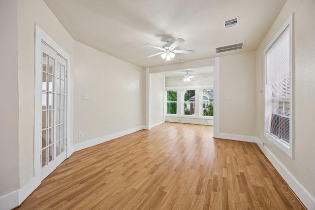 2010 Crocker Street, Houston, TX 77006