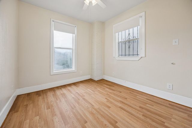 2010 Crocker Street, Houston, TX 77006