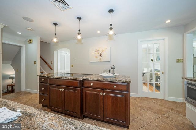 213 N FAIRFIELD RD, Devon, PA 19333