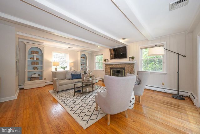 213 N FAIRFIELD RD, Devon, PA 19333