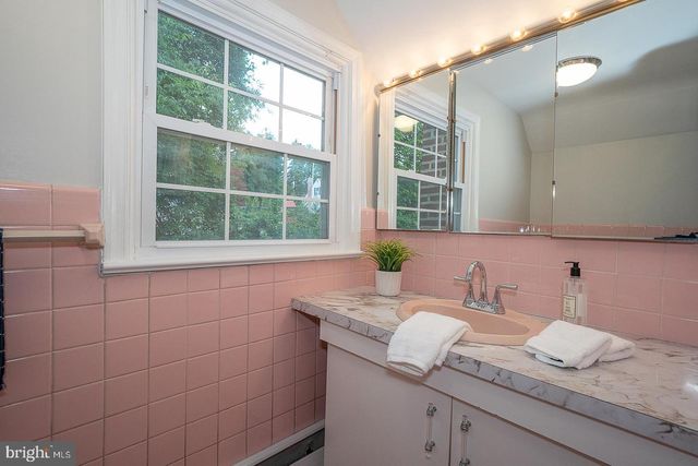 213 N FAIRFIELD RD, Devon, PA 19333