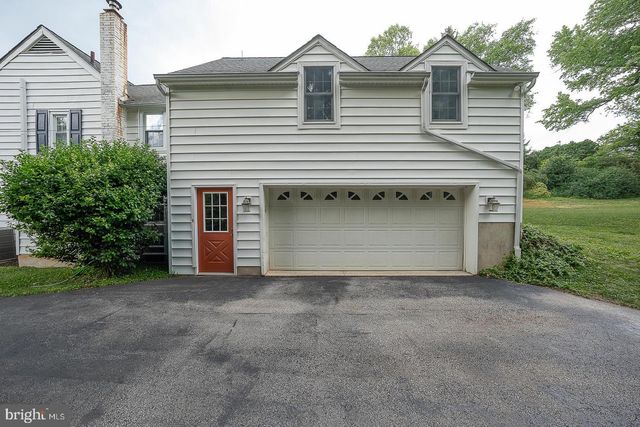 213 N FAIRFIELD RD, Devon, PA 19333