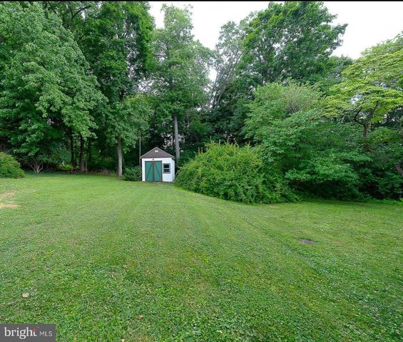 213 N FAIRFIELD RD, Devon, PA 19333