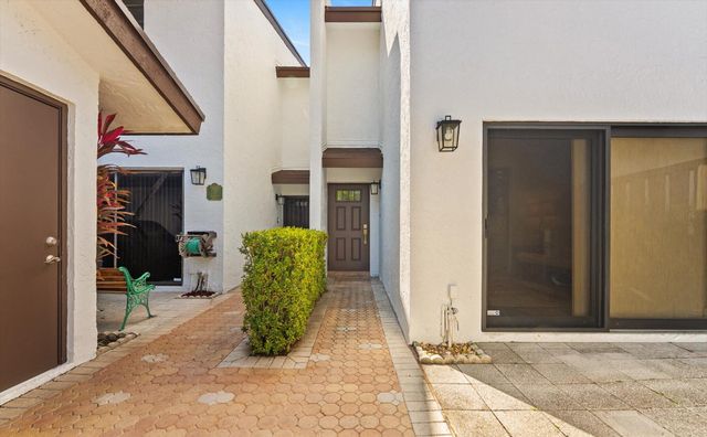 1301 N Riverside Drive 10, Pompano Beach, FL 33062