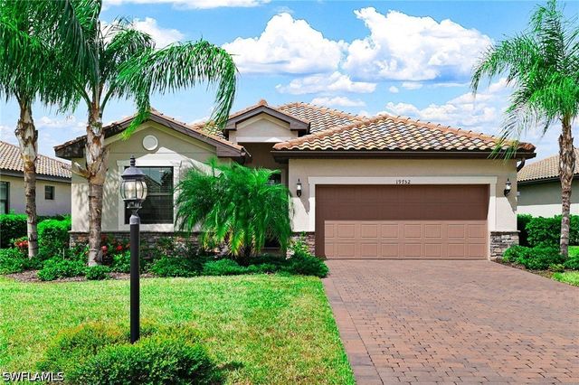 19752 The Place BLVD, Estero, FL 33928
