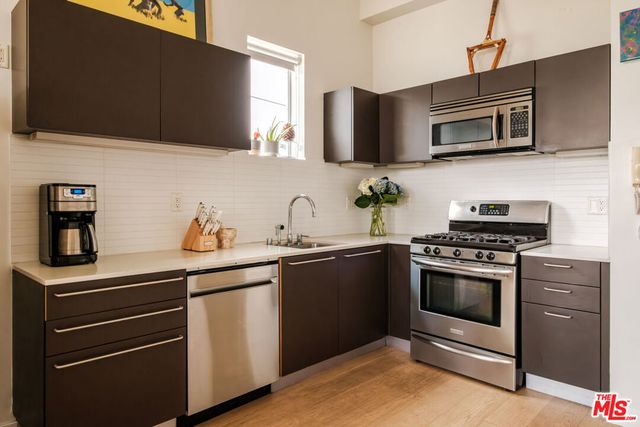 1912 Broadway 205, Santa Monica, CA 90404