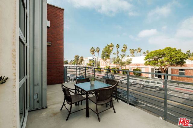 1912 Broadway 205, Santa Monica, CA 90404