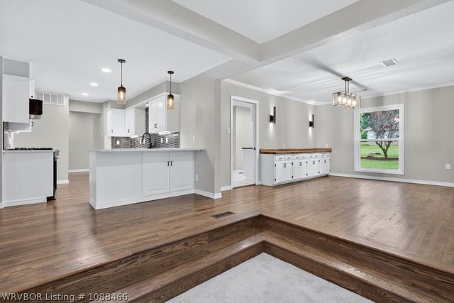 5516 Country Club Avenue, Fort Smith, AR 72903