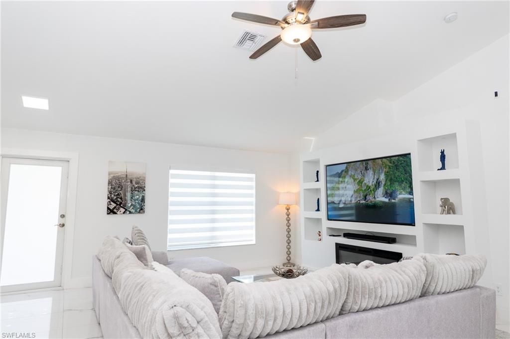 4623 Jacaranda PKWY W, CAPE CORAL, FL 33993 — photo 5