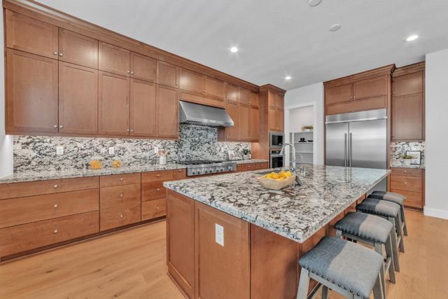 3653 Manzanita Way, Folsom, CA 95630