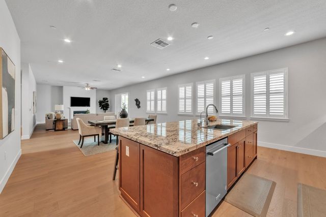 3653 Manzanita Way, Folsom, CA 95630