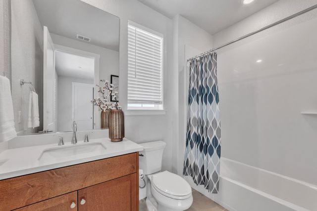 3653 Manzanita Way, Folsom, CA 95630