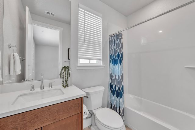 3653 Manzanita Way, Folsom, CA 95630