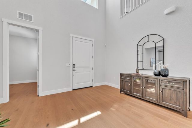 3653 Manzanita Way, Folsom, CA 95630
