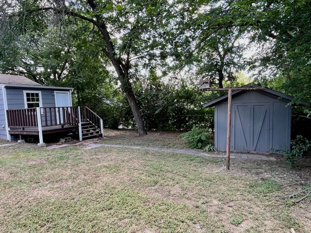 7412 Davenport Avenue, Fort Worth, TX 76116