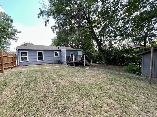 7412 Davenport Avenue, Fort Worth, TX 76116