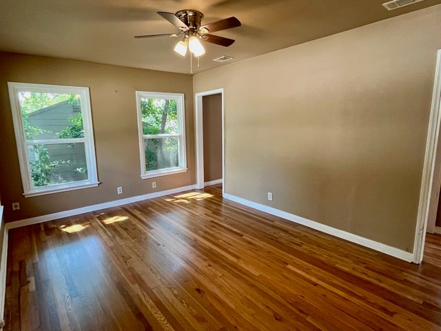 7412 Davenport Avenue, Fort Worth, TX 76116