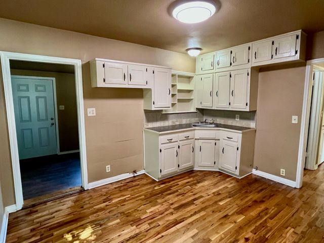 7412 Davenport Avenue, Fort Worth, TX 76116
