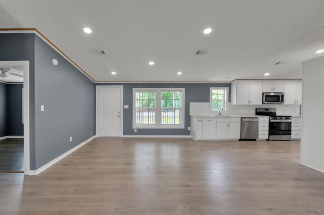 15651 Schank Road, Conroe, TX 77306