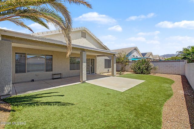 10164 E Falcon Point Drive, Tucson, AZ 85730