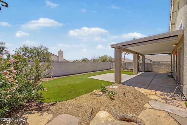 10164 E Falcon Point Drive, Tucson, AZ 85730