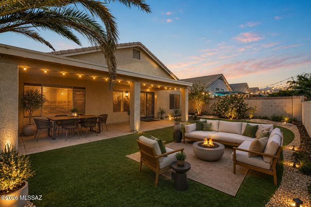 10164 E Falcon Point Drive, Tucson, AZ 85730