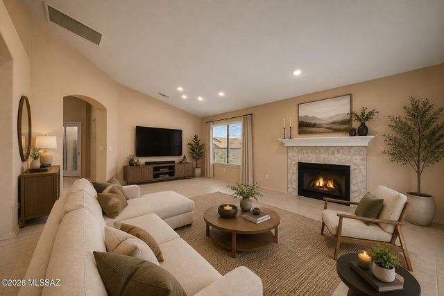 10164 E Falcon Point Drive, Tucson, AZ 85730