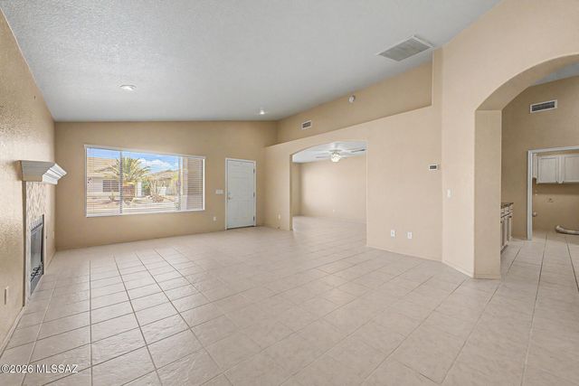 10164 E Falcon Point Drive, Tucson, AZ 85730
