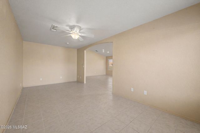 10164 E Falcon Point Drive, Tucson, AZ 85730