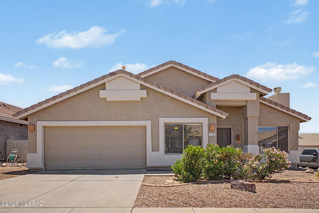 10164 E Falcon Point Drive, Tucson, AZ 85730